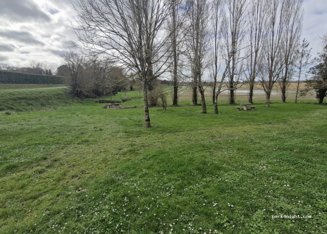 (16200) Les Métairies - Route du Parc — foto 3