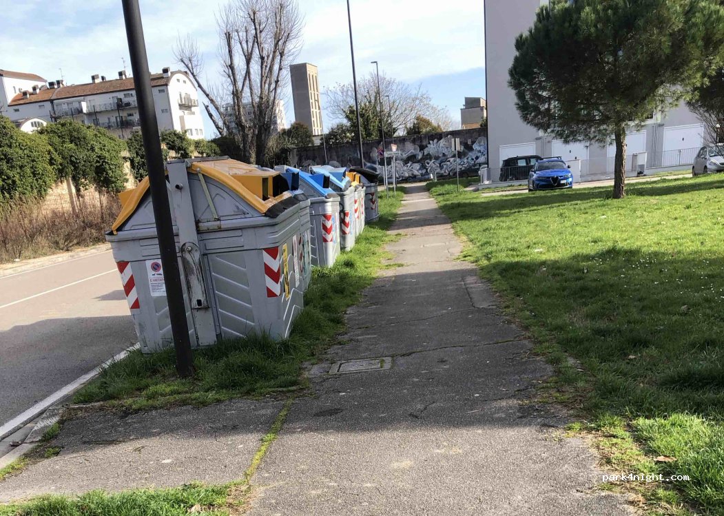 (48121) Ravenna - Via della Catalana — foto
