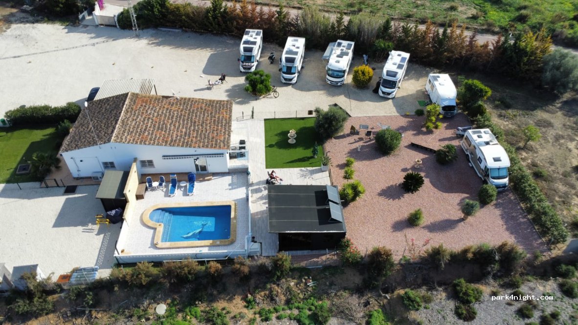 Caravan Park U Makaka /Área de autocaravanas — foto 3
