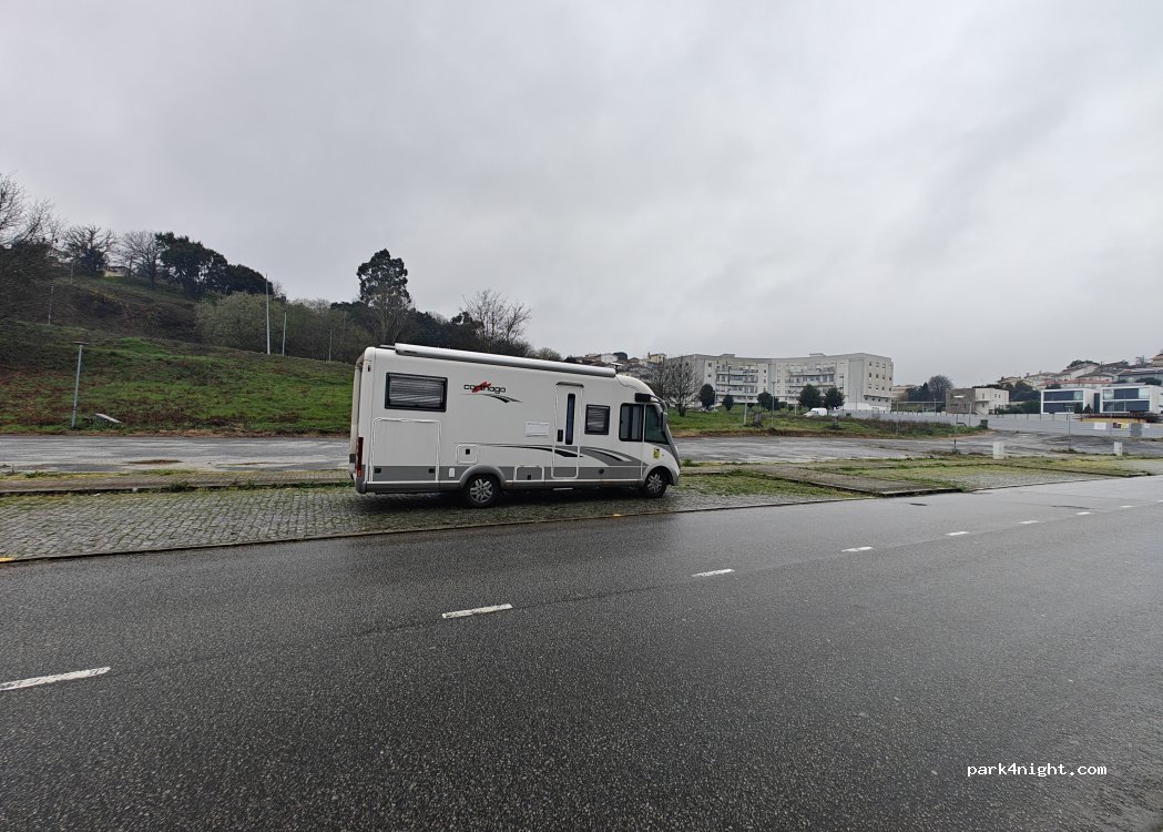 (4780-733) Santo Tirso, Couto (Santa Cristina e S - Rua de Gross Umstadt — foto