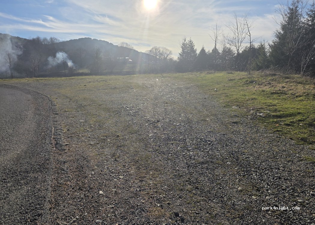 (4401) Pukë - Unnamed Road — foto