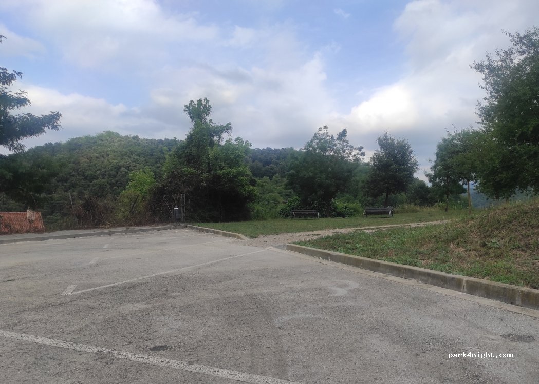 (17800) Olot - 48 Carrer Puigmal — foto