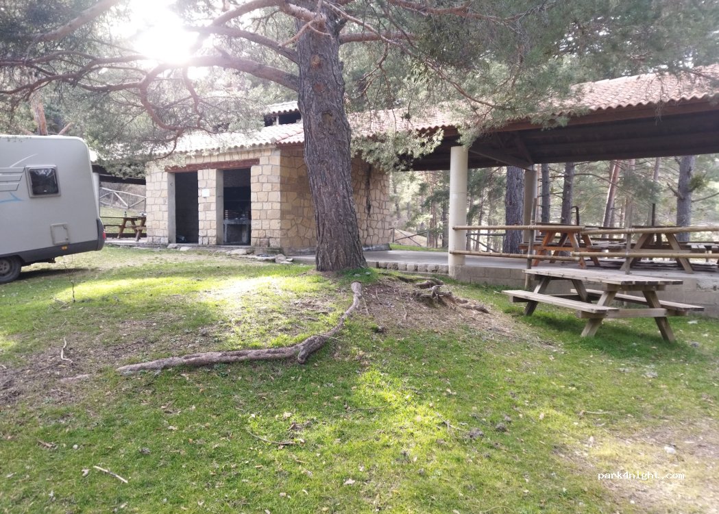 (44114) Villar del Cobo - — foto 3