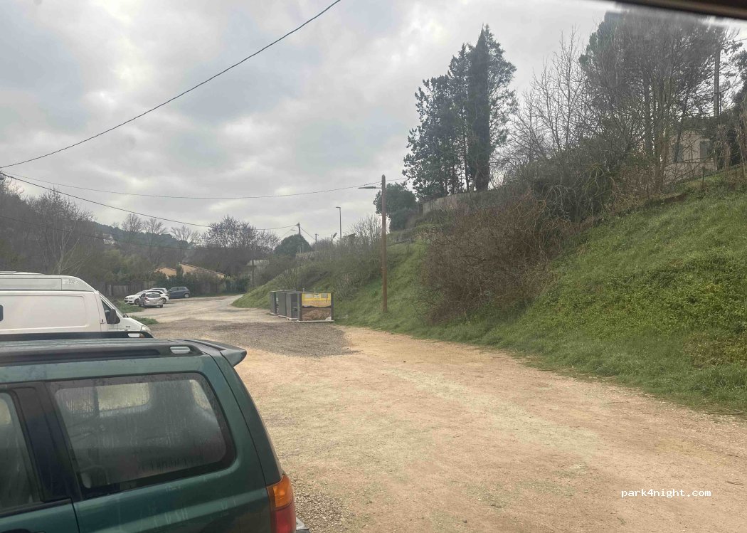(83670) Barjols - Chemin Neuf — foto