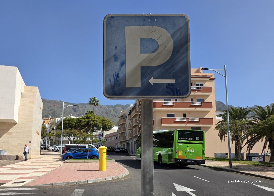 (38670) Adeje - Calle de Tinerfe el Grande — foto