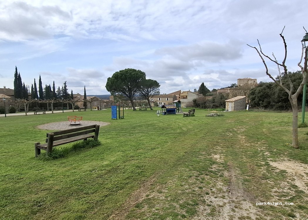 (30330) La Bastide-d'Engras - Chemin des Aires — foto