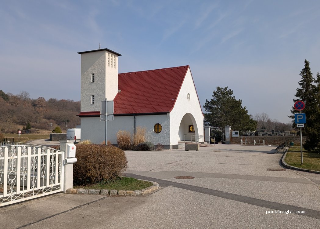 (2552) Gemeinde Hirtenberg - Friedhofgasse — foto