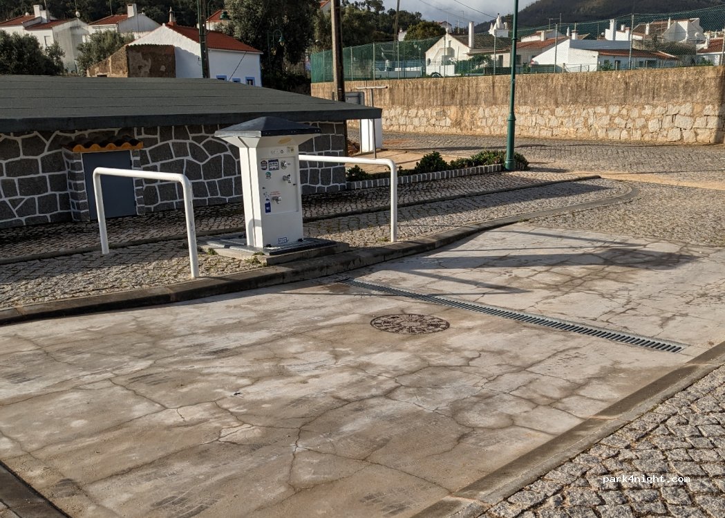 Camperplaats Alferce — foto