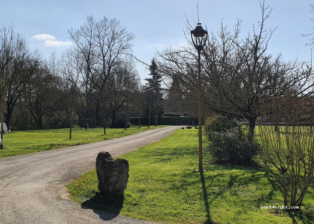 (32250) Fourcès - D114 — foto