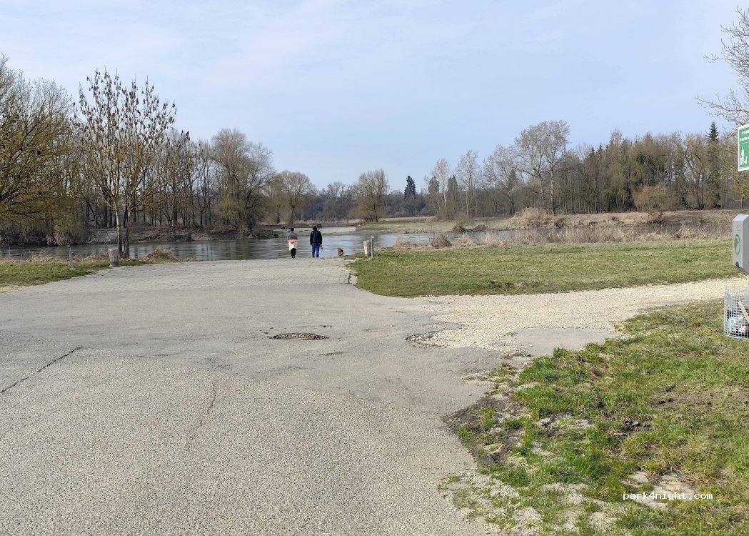 (93333) Neustadt an der Donau - St 2233 — foto