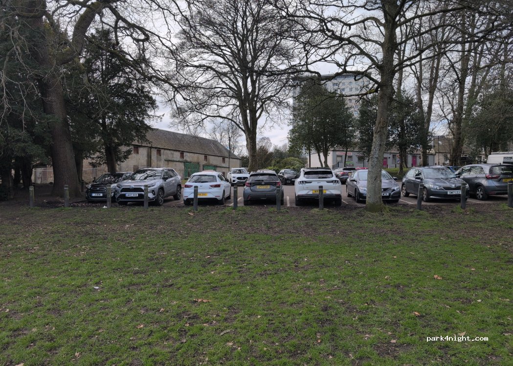 (FK1 1YR) Hallglen - — foto 2