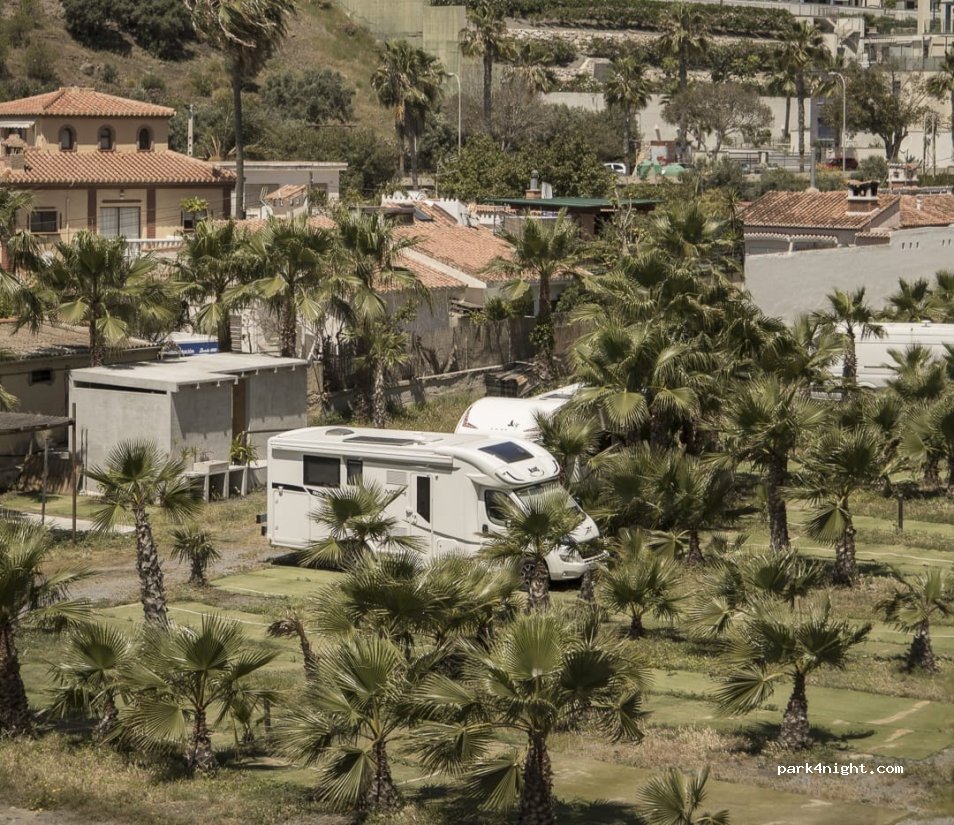 Area De Autocaravanas en Almuñécar Costacabria — foto 2
