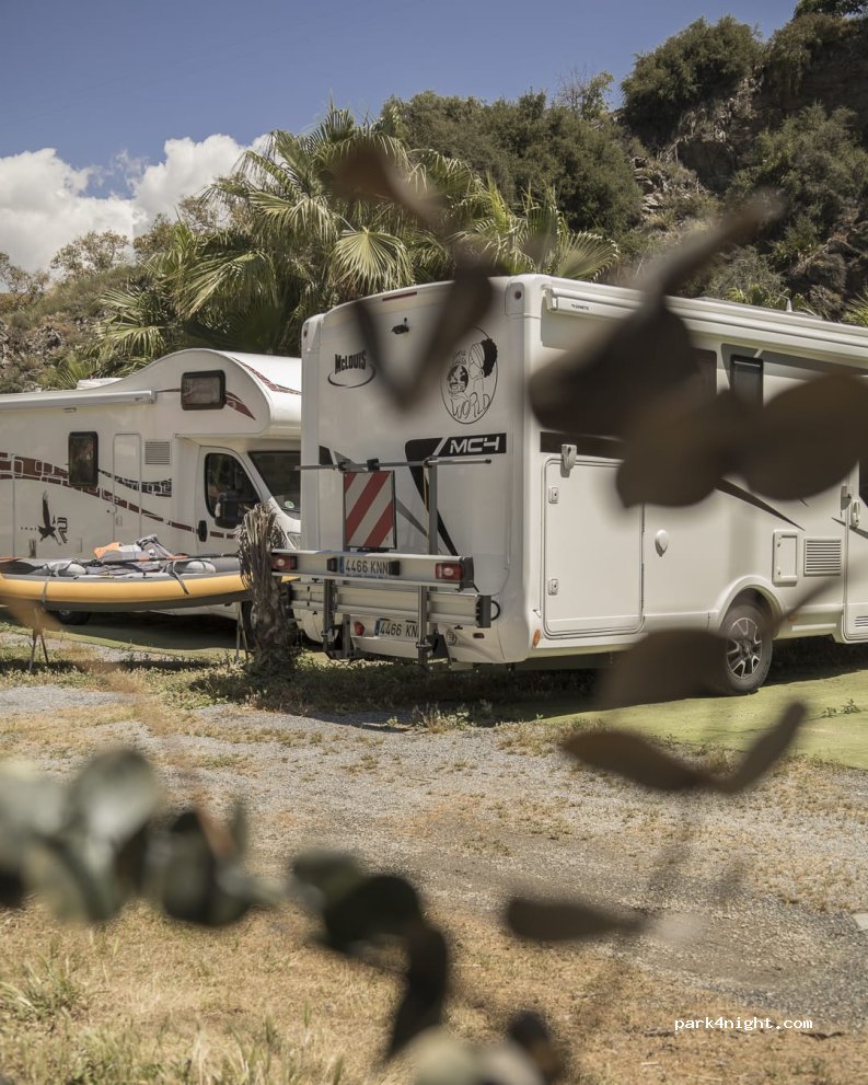 Area De Autocaravanas en Almuñécar Costacabria — foto 3