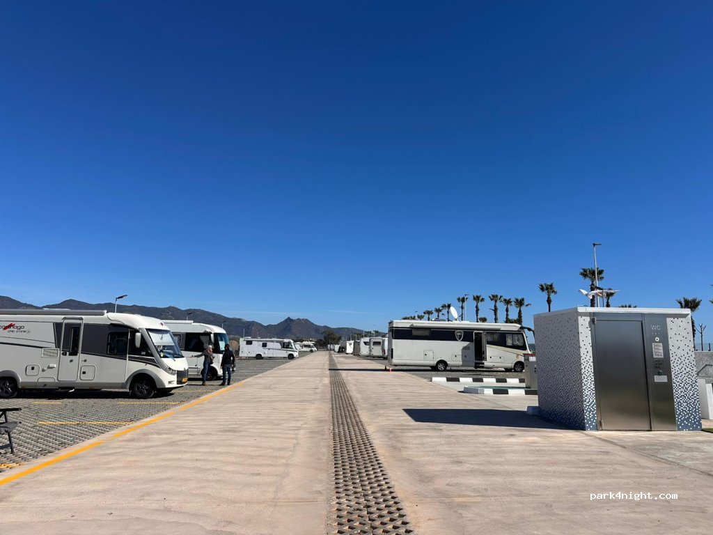 Area Autocaravanas de Castellón- Camperplana Gurugu — foto 3