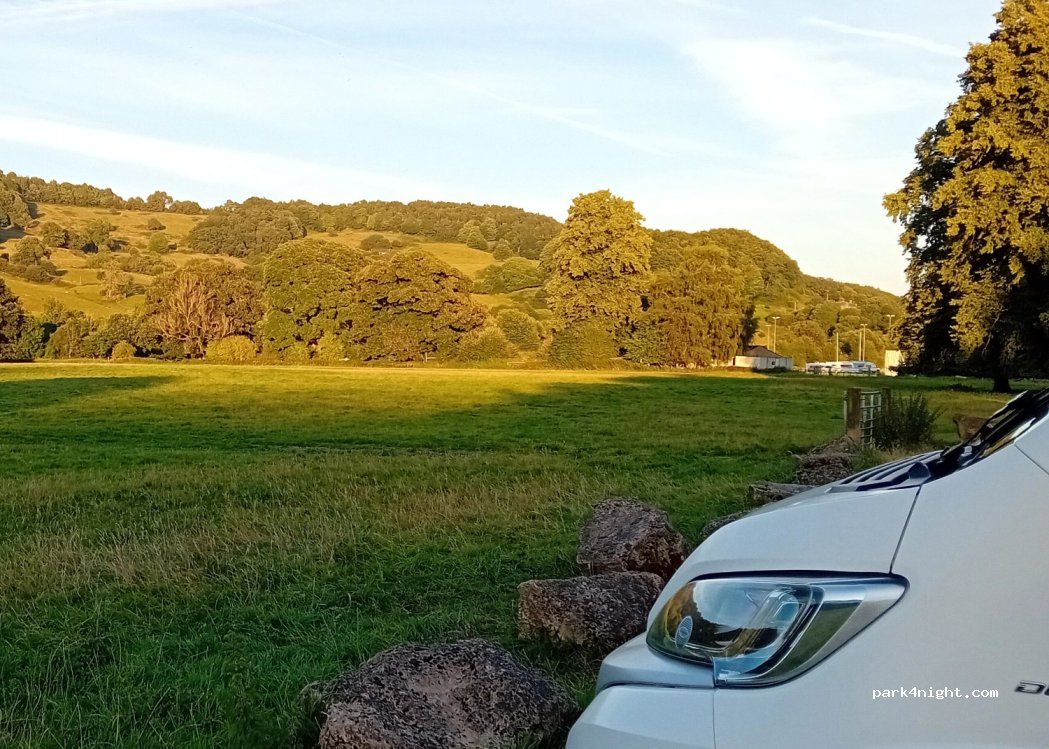Cromford MEADOWS car park — foto 2