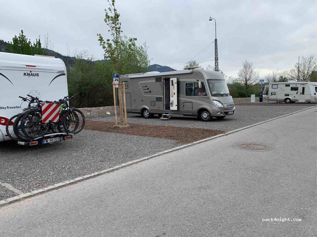 (83088) Kiefersfelden - 40 Bahnhofstraße — foto