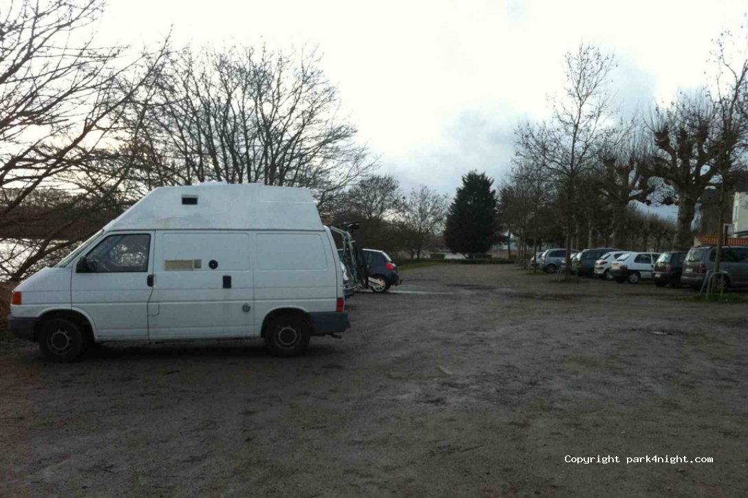 (44610) Indre - 1 Quai Henri Brunais — foto