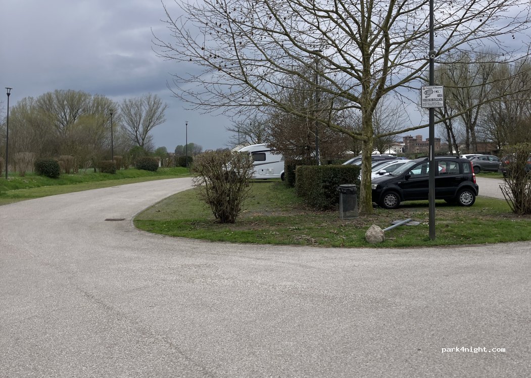 (46100) Mantua - Strada Cipata — foto 2