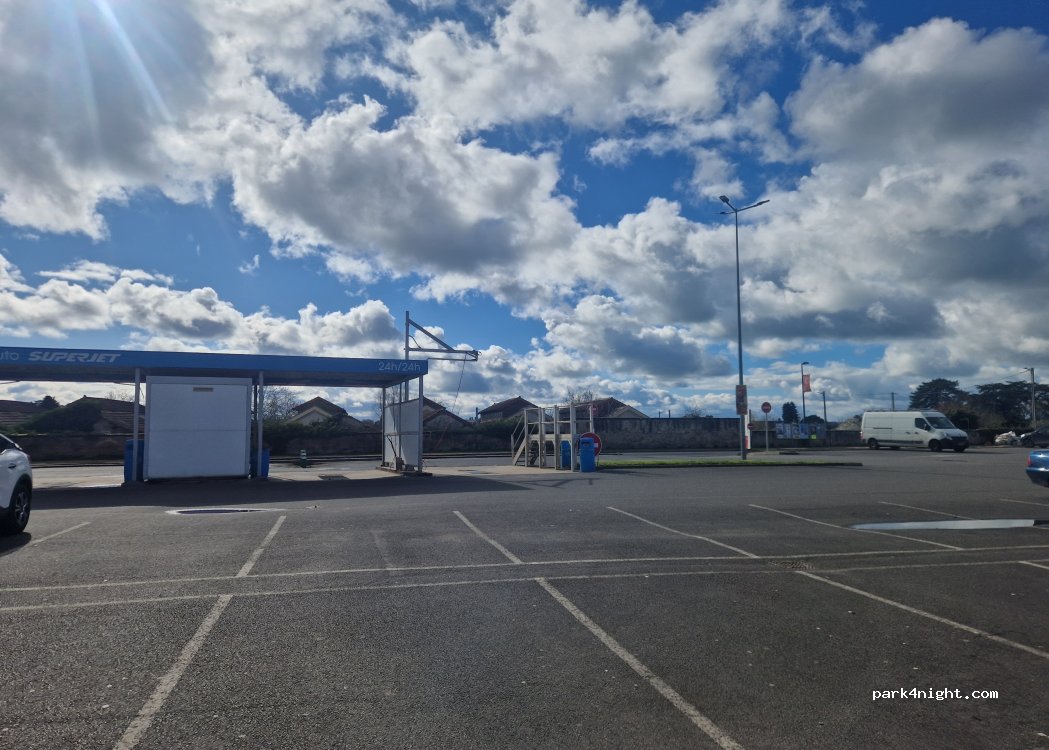 (03000) Moulins - Route de Montilly — foto