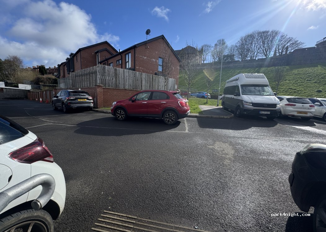 (BT48 6HL) Londonderry/Derry - Fahan Street — foto