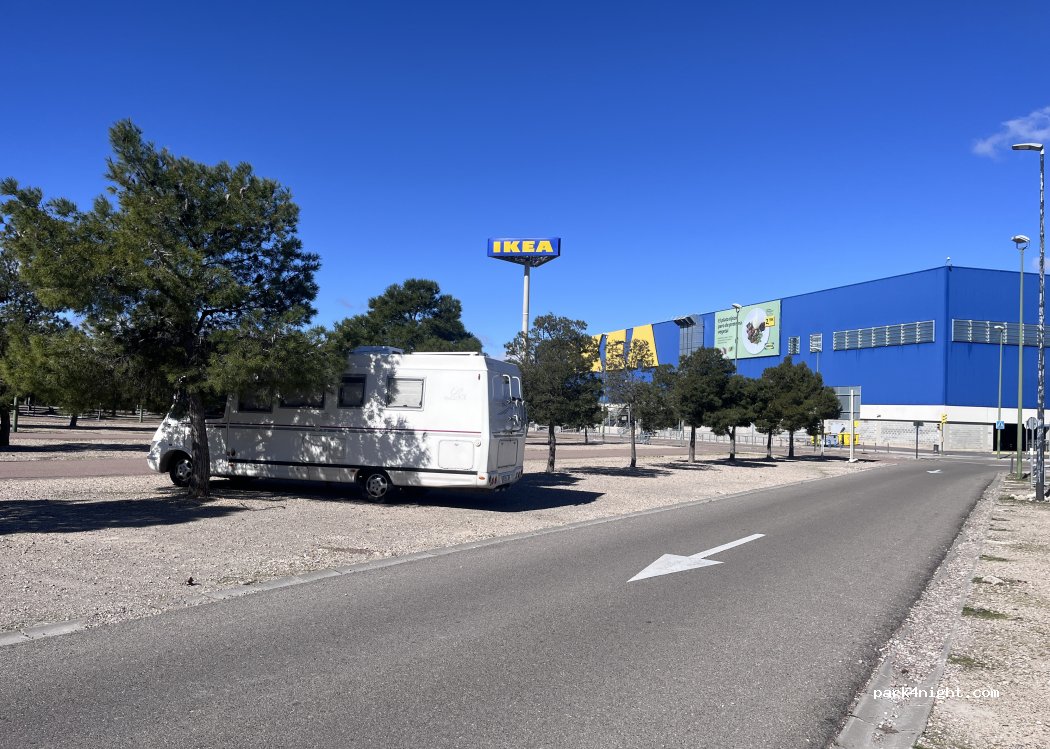 (50021) Zaragoza - C. del Mercader de Venecia — foto