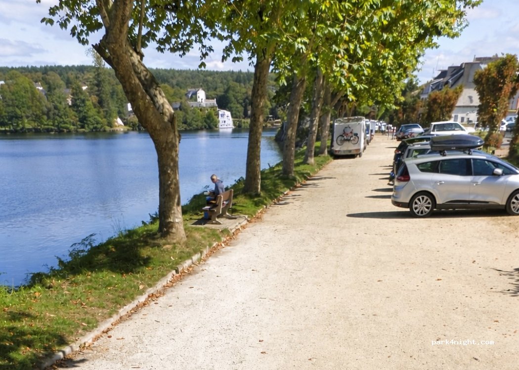 (29690) Huelgoat - Rue du Général de Gaulle — foto 2