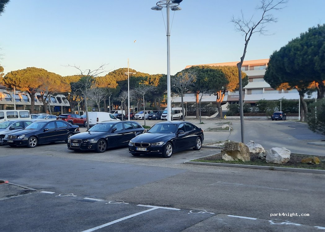 (30240) Le Grau-du-Roi - Avenue du Centurion — foto