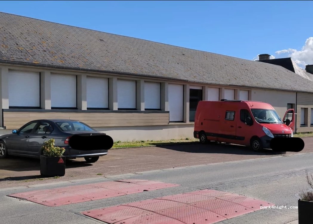 (50480) Sainte-Marie-du-Mont - Rue du Général Eisenhower — foto