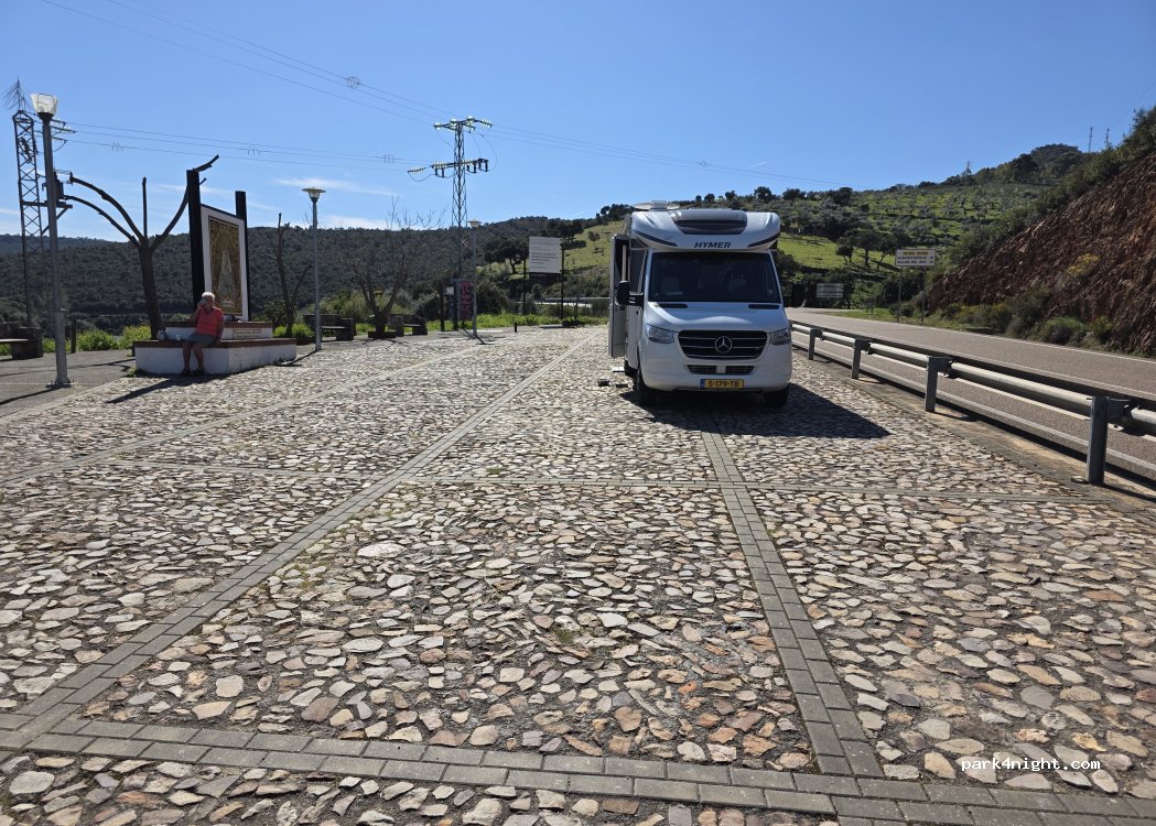 (10550) Aliseda - Carretera de Aliseda a Alburquerque — foto