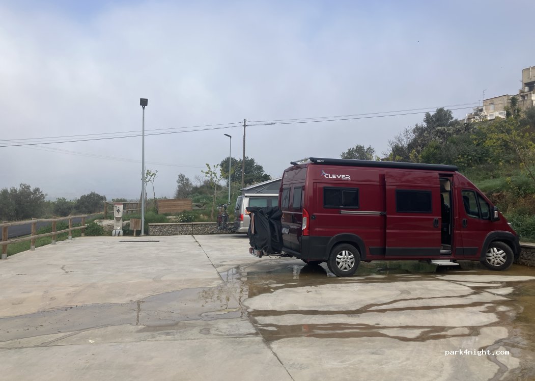 Punt net autocaravanes — foto
