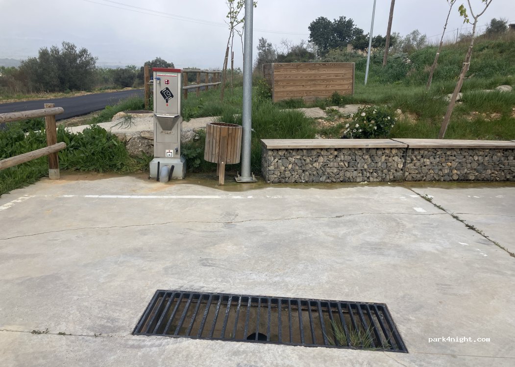 Punt net autocaravanes — foto 2