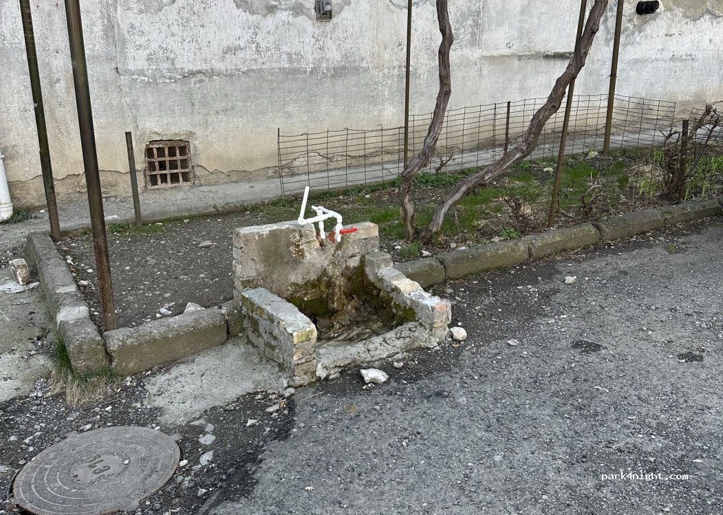(0198) Tbilisi - Unnamed Road — foto