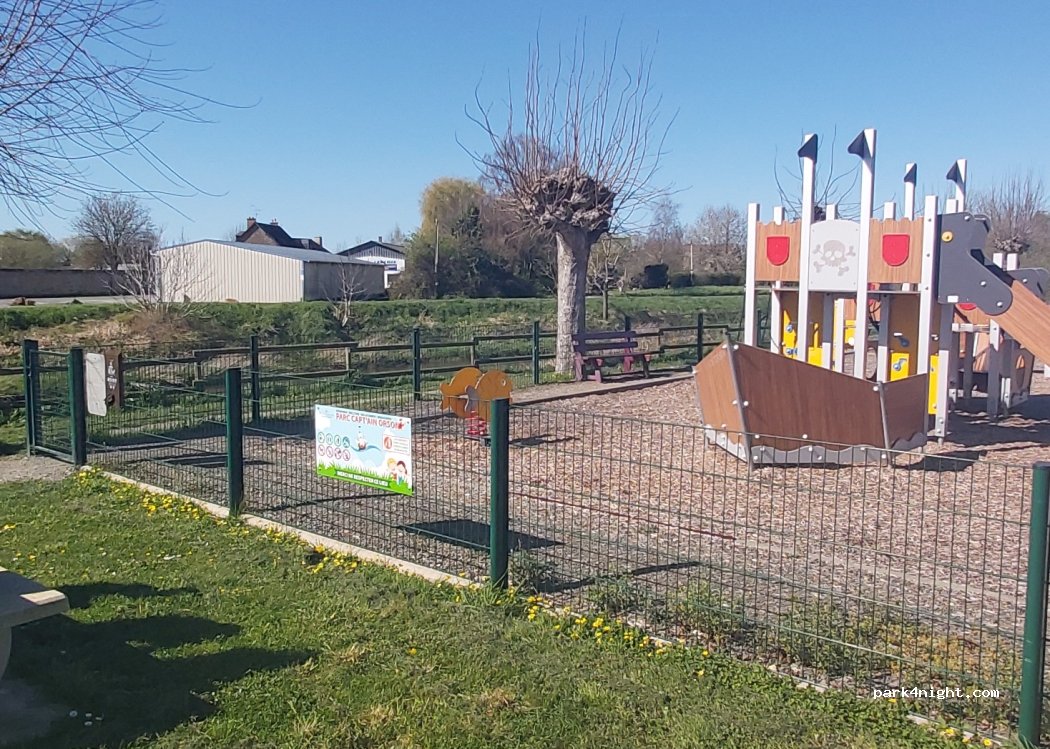 (50170) Pontorson - Cours de la Victoire — foto