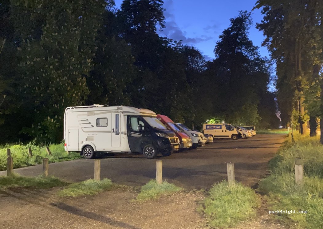 (78100) Saint-Germain-en-Laye - Avenue du Maréchal Foch — foto 2