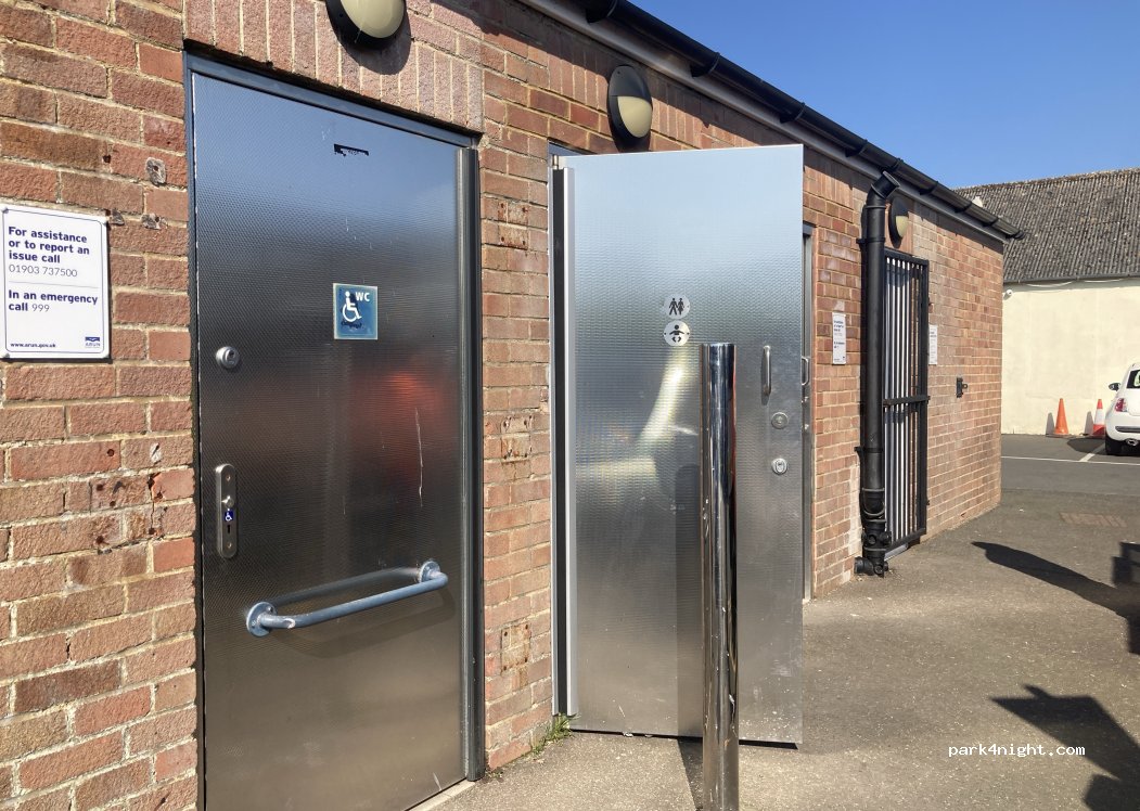 (BN17 6EU) Arun - St Martins Road — foto 2