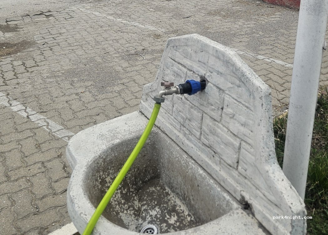 (39000) Pejë - Vëllezërit Kastrati — foto