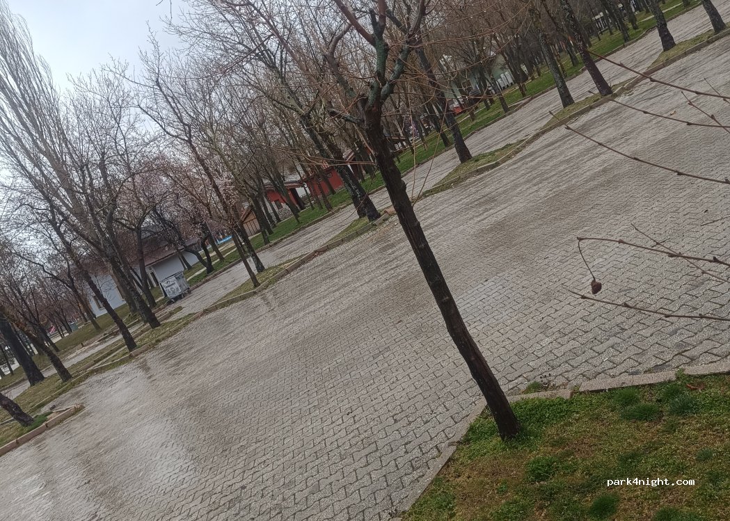 (32100) Isparta - Unnamed Road — foto