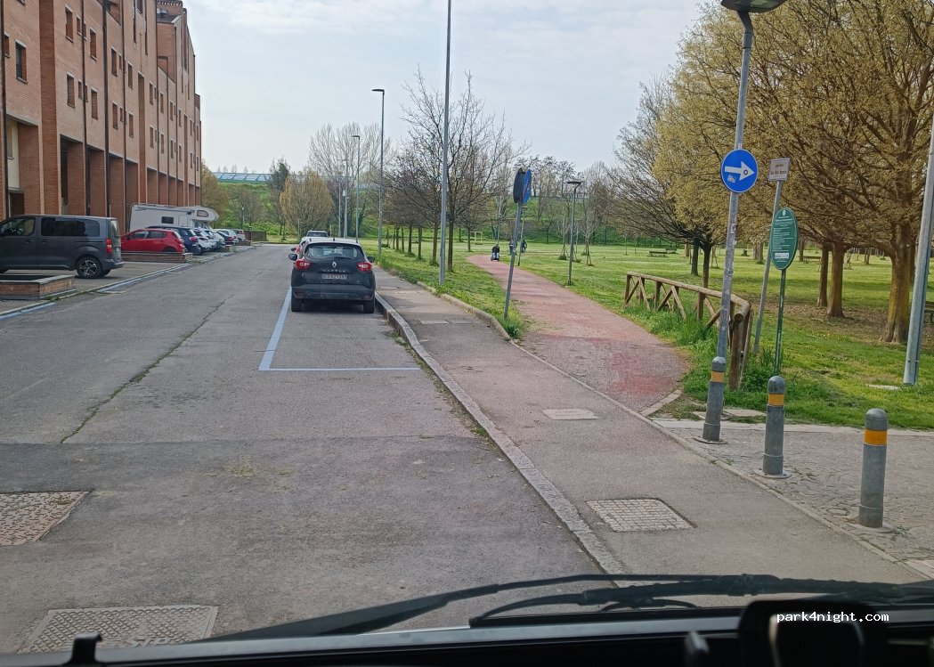 (40128) Bologna - Via Lodovico Beccadelli — foto