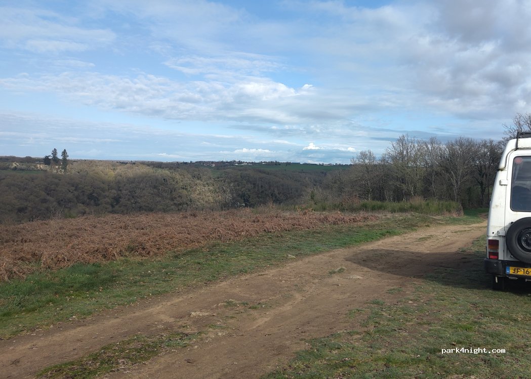 (23110) Évaux-les-Bains - Unnamed Road — foto