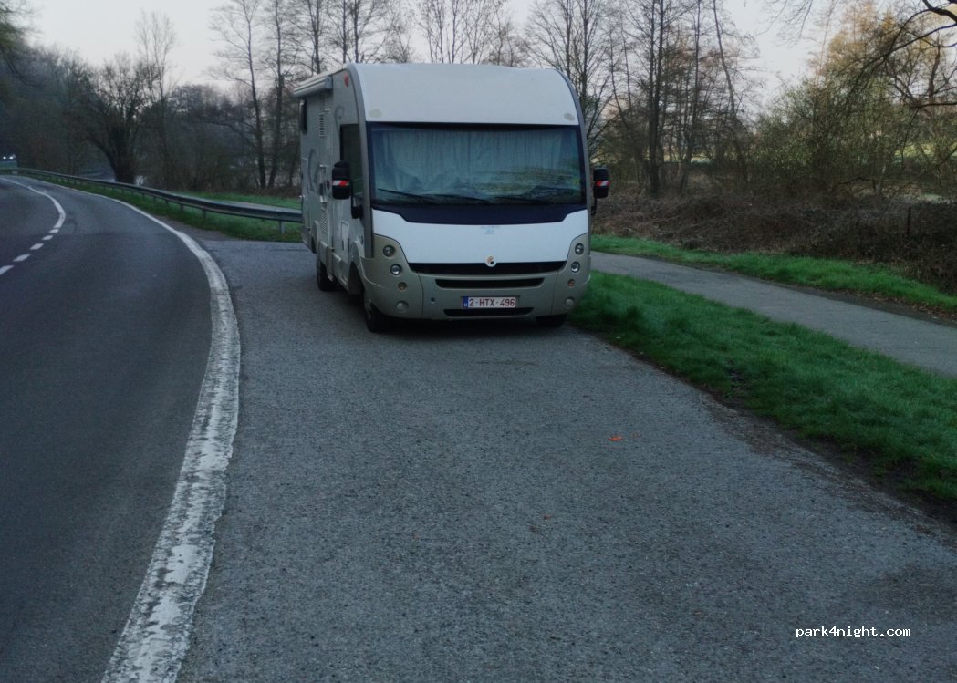 (B 6940) Durbuy - Rue du Ry de Savon — foto