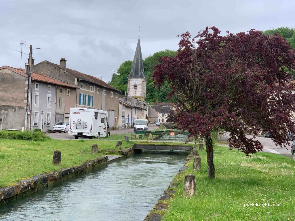(55140) Maxey-sur-Vaise - 2-14 Rue de Champougny — foto 3