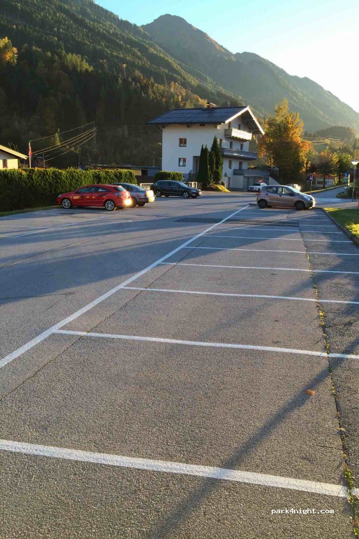 (5620) Schwarzach im Pongau - 4-5 Sportplatzstraße — foto