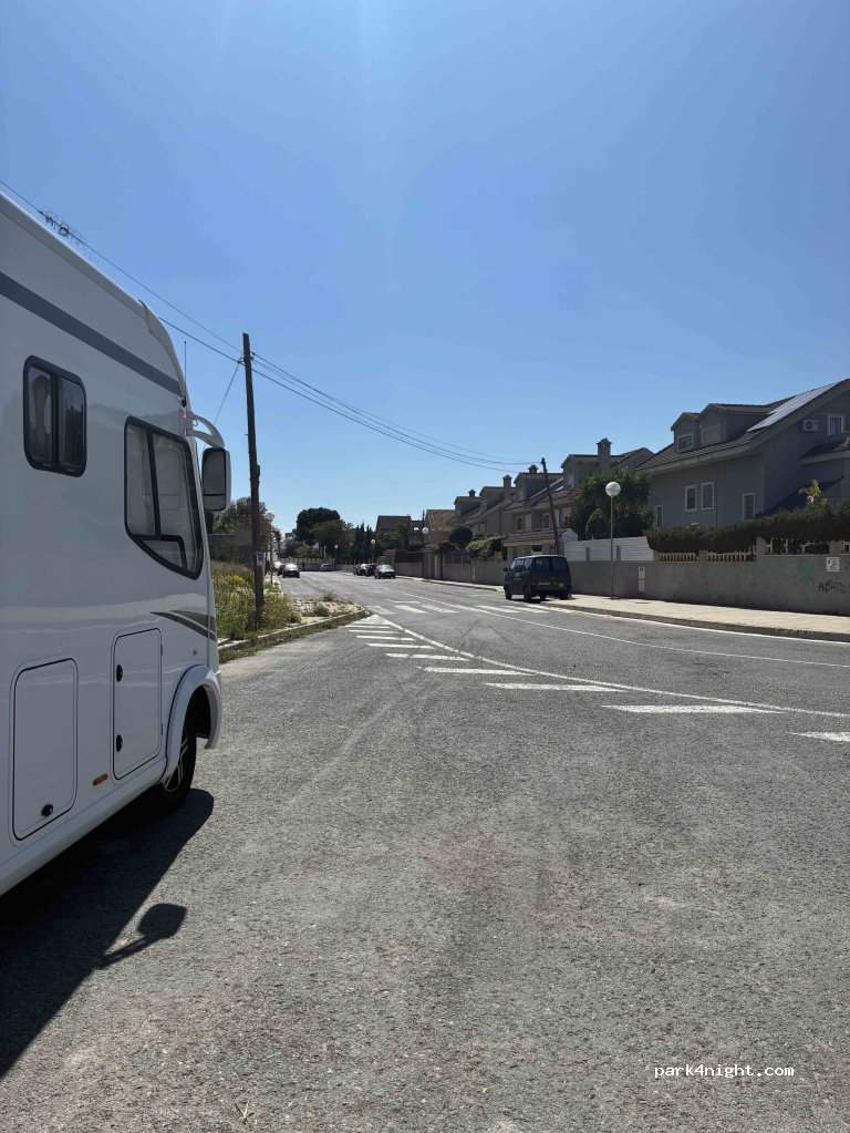 (03015) Alicante - Calle Jardiel Poncela — foto 2