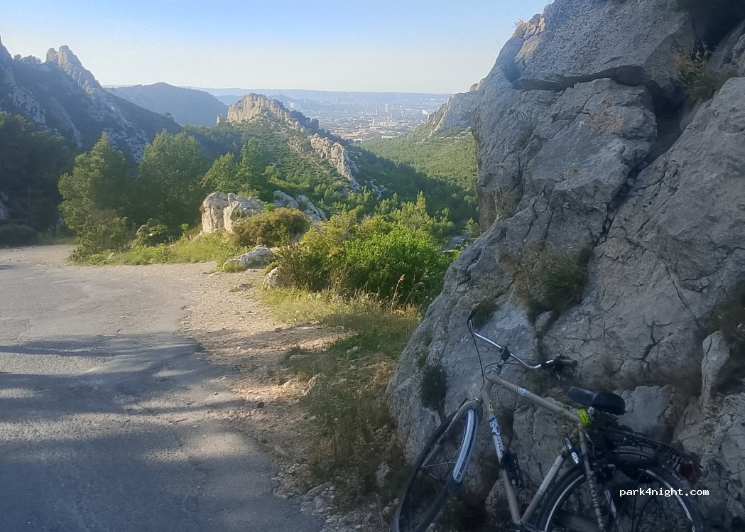 (13009) Marseille - 6 Route du Feu de la Calanque de Morgiou — foto 5