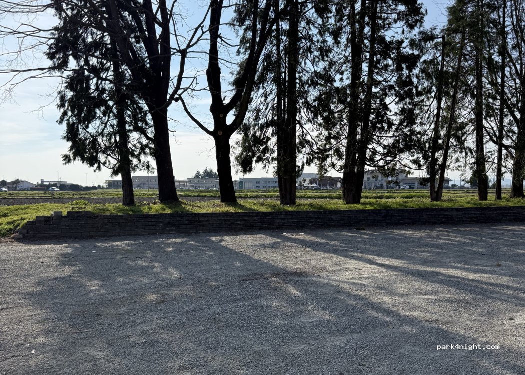 (13049) Tronzano Vercellese - Via Quattro Novembre — foto