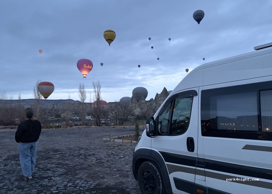 (50180) Göreme - Zemi Valley — foto