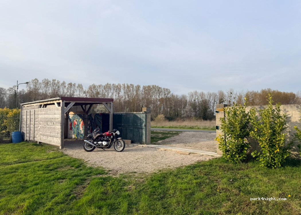 (51120) Gaye - Rue de Sézanne — foto 2