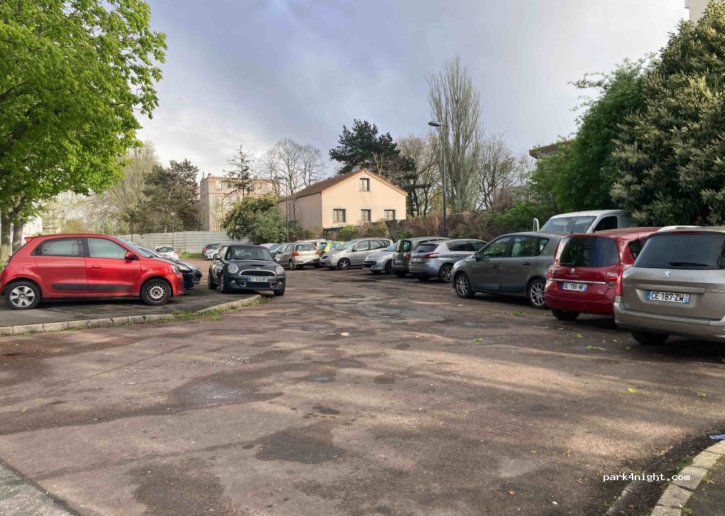 (93360) Neuilly-Plaisance - Rue de Strasbourg — foto