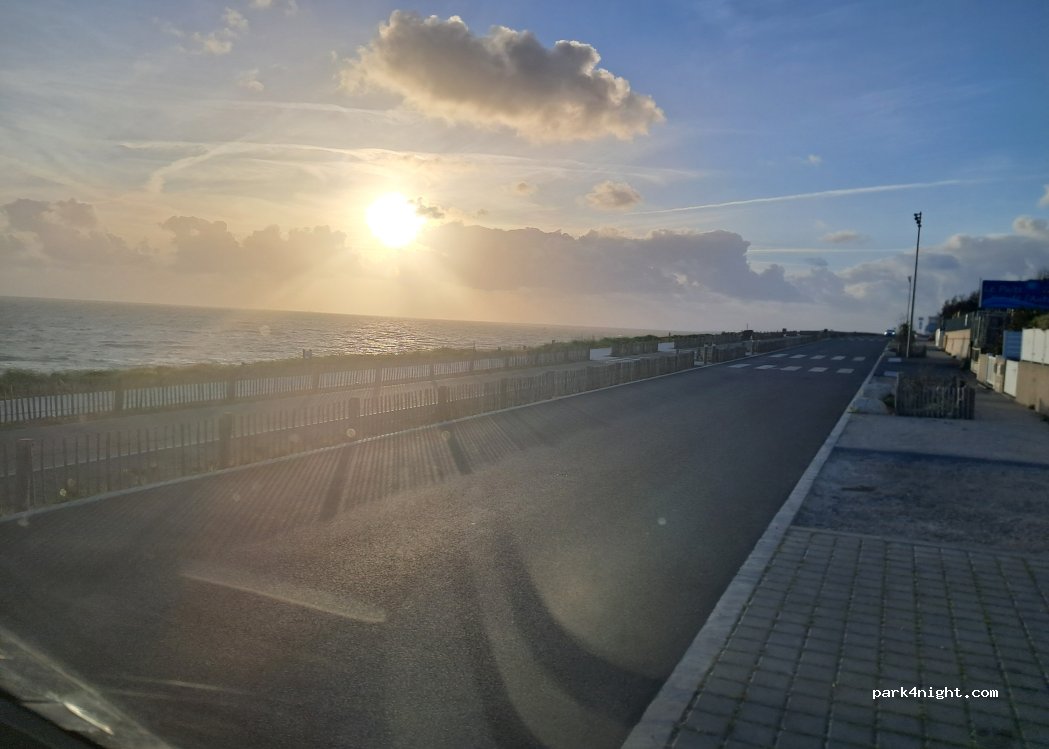 () Saint-Palais-sur-Mer - Avenue de la Grande Côte — foto 2
