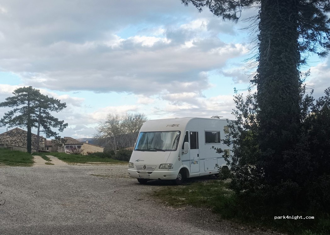 (07400) Rochemaure - Rue des Fontaines — foto